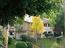 2 Bd/1 Bath River Oaks in Oceanside, Cal in Oceanside, CA (Photo 3 of 5)