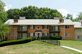 2 Bd/1 Bath Just The Place to Come Home in Alexandria, VA (Photo 2 of 5)