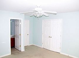 Beautiful Town Home W/2 Master Suites in Matthews, NC (Photo 5 of 5)