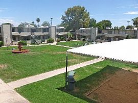 Move-In Special 2b/1.5b Northpoint Condo in Phoenix, AZ (Photo 4 of 5)