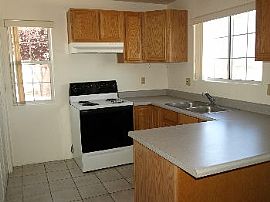 Prescott / Cottage / 850sf / $800 in Prescott, AZ (Photo 2 of 3)
