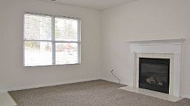 Rent Special! 3 Br W/1-Car Gar Off of Ha in Charlotte, NC (Photo 2 of 5)