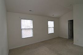 Rent Special! 3 Br W/1-Car Gar Off of Ha in Charlotte, NC (Photo 4 of 5)