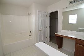 Rent Special! 3 Br W/1-Car Gar Off of Ha in Charlotte, NC (Photo 5 of 5)