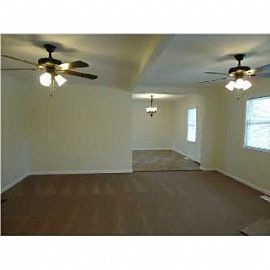 3 Bed 2 Bath on Acreage in Jeffersontown, KY (Photo 4 of 5)