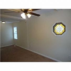 3 Bed 2 Bath on Acreage in Jeffersontown, KY (Photo 5 of 5)