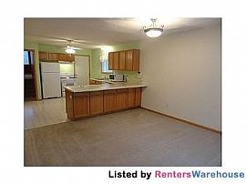 Great 4br in Minneapolis in Minneapolis, MN (Photo 5 of 5)