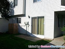 Beautiful 3/1.5ba Townhouse! in Dayton, MN (Photo 2 of 5)