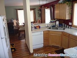 Large 2 Bedroom Townhome W/loft in Coon in Coon Rapids, MN (Photo 5 of 5)
