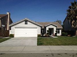 Gorgeous 3 Bedroom, 2 Bath Tracy Home in Tracy, CA