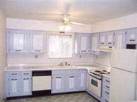 Two Bedroom Apartment Close to Cheyenne in Colorado Springs, CO (Photo 3 of 4)