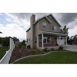 5 Bedroom 3.5 Bath on The Country Club F in Idaho Falls, ID (Photo 2 of 5)