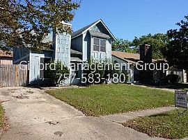 Single Family Rental Home in Norfolk in Virginia Beach, VA