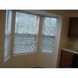 Large Spacious Townhome For Rent! in Marlboro, MD (Photo 4 of 5)