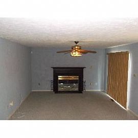 Spacious 4br 2 5 Ba Home in Lake Arbor in Bowie, MD (Photo 3 of 5)