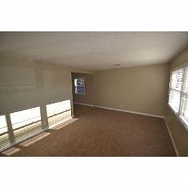Lower Move-In Cost in Covina, CA (Photo 4 of 5)
