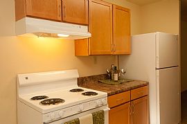 1 Bd/1 Bath Today'S Busy Lifestyle in A in Foxridge, MD (Photo 3 of 5)