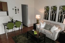 0 Bd/1 Bath Large Pool Area, Tennis Cour in Phoenix, AZ (Photo 4 of 5)