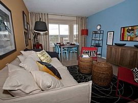 2 Bd/2 Bath Axcess 15 Apartments in Port in Portland, OR (Photo 3 of 5)