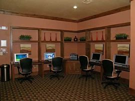 1 Bd/1 Bath Spoil Yourself at Stone Ranc in San Antonio, TX (Photo 4 of 5)