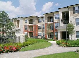 1 Bd/1 Bath Spoil Yourself at Stone Ranc in San Antonio, TX (Photo 5 of 5)