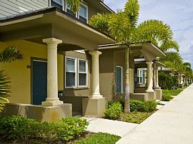 2 Bd/2 Bath Newly Built in 2008, Afforda in Juno Beach, FL (Photo 2 of 5)