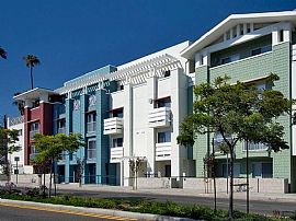 2 Bd/3 Bath Live Just a Block From The P in Santa Monica, CA (Photo 2 of 5)