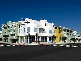 2 Bd/3 Bath Live Just a Block From The P in Santa Monica, CA (Photo 4 of 5)