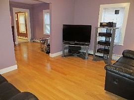 Beautifully Renovated 2 Bdrm Home - Bill in Billerica, MA (Photo 3 of 5)