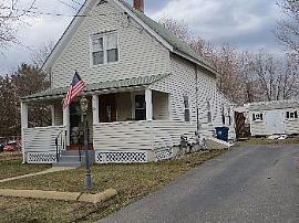 Beautifully Renovated 2 Bdrm Home - Bill in Billerica, MA (Photo 4 of 5)