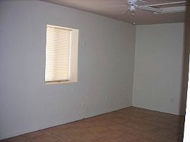 $850 / 4br - 1626ft -4147 W. Pinchot Ave in Phoenix, AZ (Photo 4 of 5)