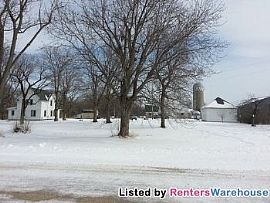 Country Living West of The Metro in Mayer, MN (Photo 3 of 5)