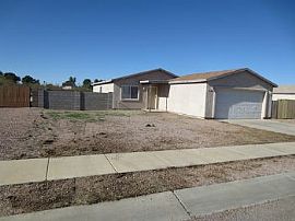 Freshly Remodeled Home with a Large Wall in Mission, AZ (Photo 2 of 5)