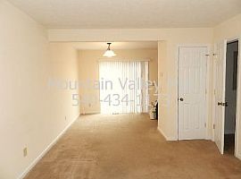 Townhouse Rental Home in Timberville in Timberville, VA (Photo 4 of 5)