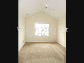 Townhouse Rental Home in Timberville in Timberville, VA (Photo 5 of 5)