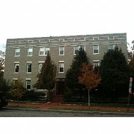 Capitol Hill Apartment with Hardwood Floor in Washington, DC