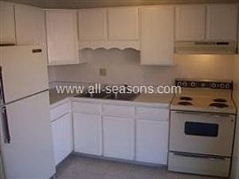 Superb 4-Plex Centrally Located Near Uni in Colorado Springs, CO (Photo 3 of 4)