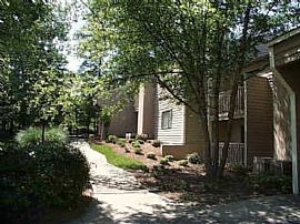 2 Bd/2 Bath Fully Equipped Kitchens! in Durham, NC (Photo 3 of 5)