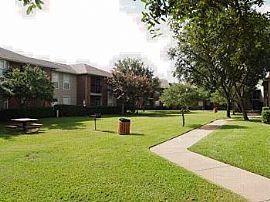 2 Bedroom Apartment at Parc Plaza in Euless, TX (Photo 2 of 3)