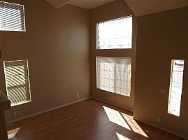 Fresly Paited Andnew Carpet 3 Bed 2.5 Bath in Las Vegas, NV (Photo 2 of 5)