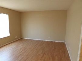 Fresly Paited Andnew Carpet 3 Bed 2.5 Bath in Las Vegas, NV (Photo 4 of 5)