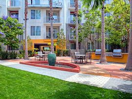 2 Bd/2 Bath 3bed/2bath in Los Angeles, P in Los Angeles, CA (Photo 3 of 5)