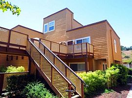 1 Bd/1 Bath Walk-In Closets, Gourmet Kit in Daly City, CA (Photo 2 of 5)