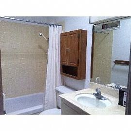 Spacious 4 Bedroom 2 Bathroom Home in Da in Davis, CA (Photo 5 of 5)