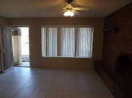 Very Nice Neighborhood 2bed 1 Bath Home in Las Vegas, NV (Photo 2 of 5)