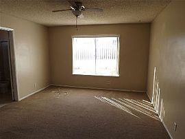 Very Nice Neighborhood 2bed 1 Bath Home in Las Vegas, NV (Photo 5 of 5)
