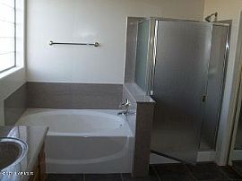 Lots of Living Space!! Large Backyard Wi in Chandler, AZ (Photo 4 of 5)