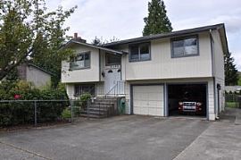 Single Family Home in South Everett in Everett, WA