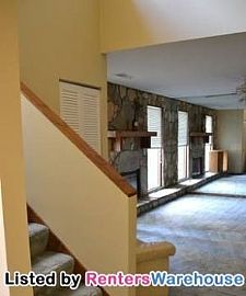 Pristine Townhome in Marietta in Marietta, GA (Photo 4 of 5)