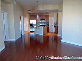 Gorgeous Upgraded 2bd Luxury Condo! in Tempe, AZ (Photo 2 of 5)